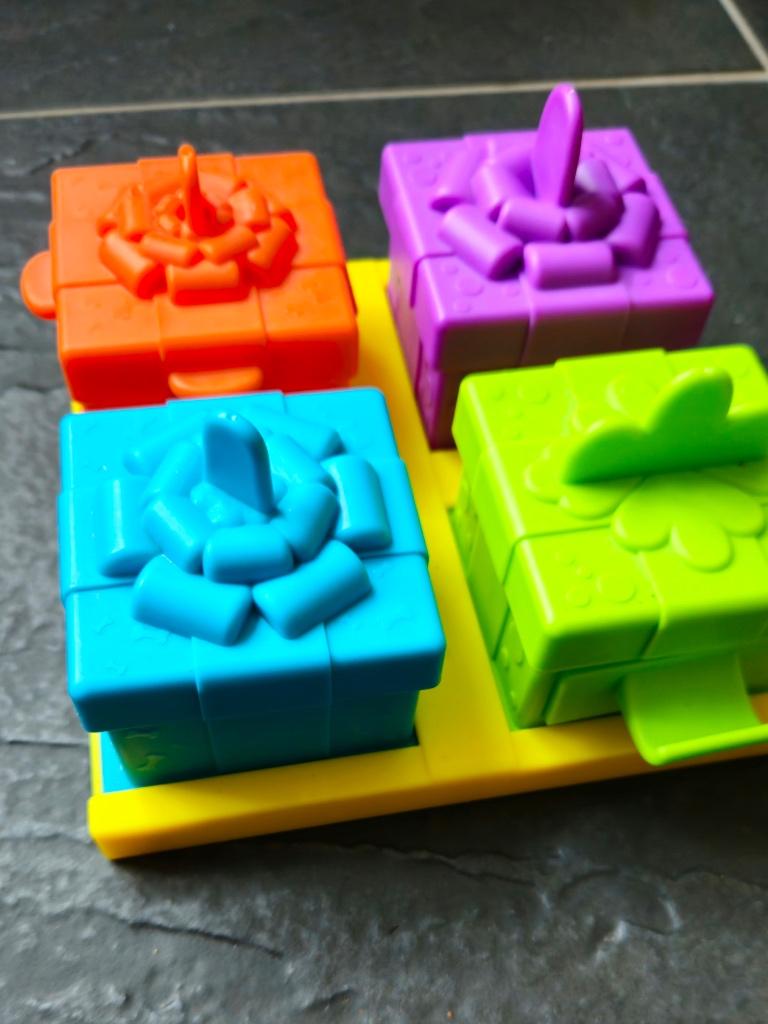 Honden puzzel, Ophalen of Verzenden, Zo goed als nieuw, Intelligentiespeelgoed