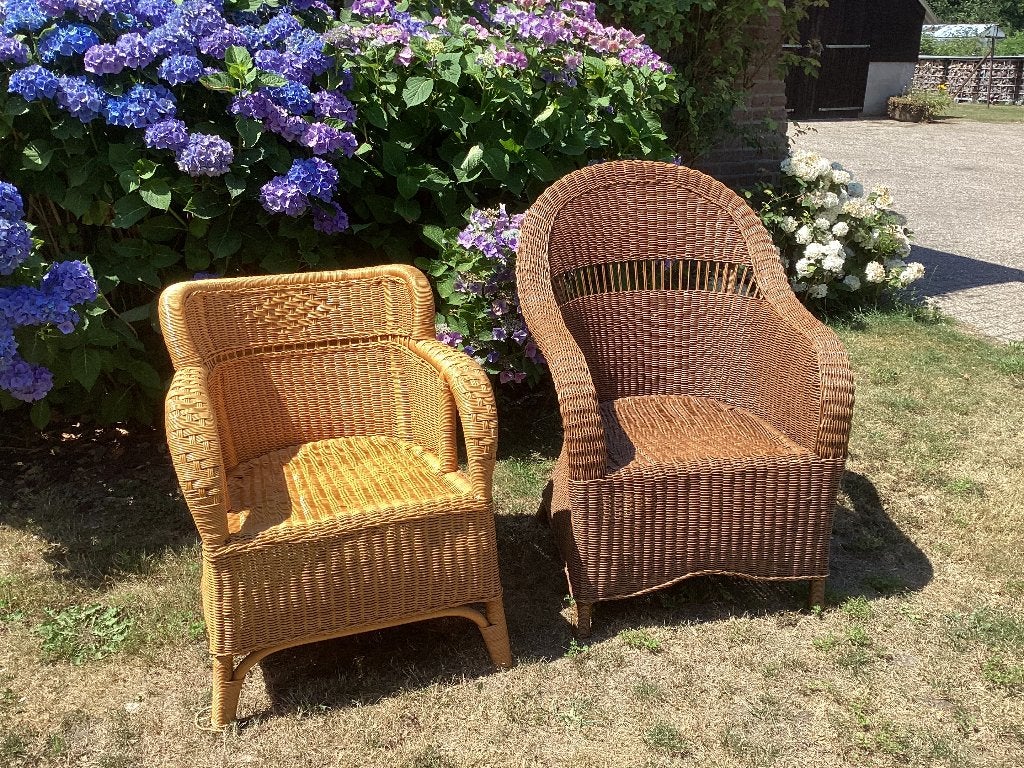 Rieten stoelen + bij zet tafel, Ophalen, Gebruikt, Twee, Bruin