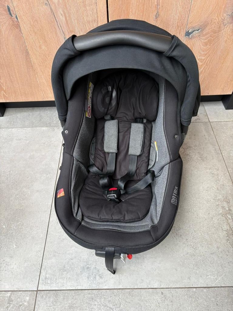 Jane Concord Matrix reiswieg met base compleet, Kinderen en Baby's, Autostoeltjes, Overige merken, Autogordel of Isofix, Ophalen of Verzenden