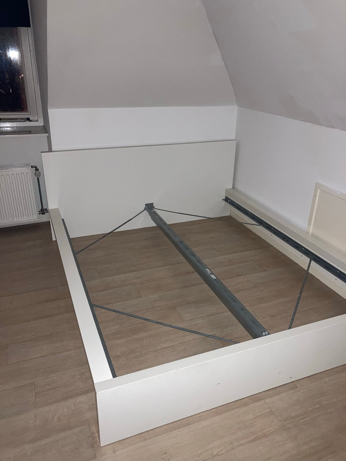 IKEA Bed 160x200 cm met lattenbodem en matras, Ophalen, Gebruikt, Wit, Tweepersoons
