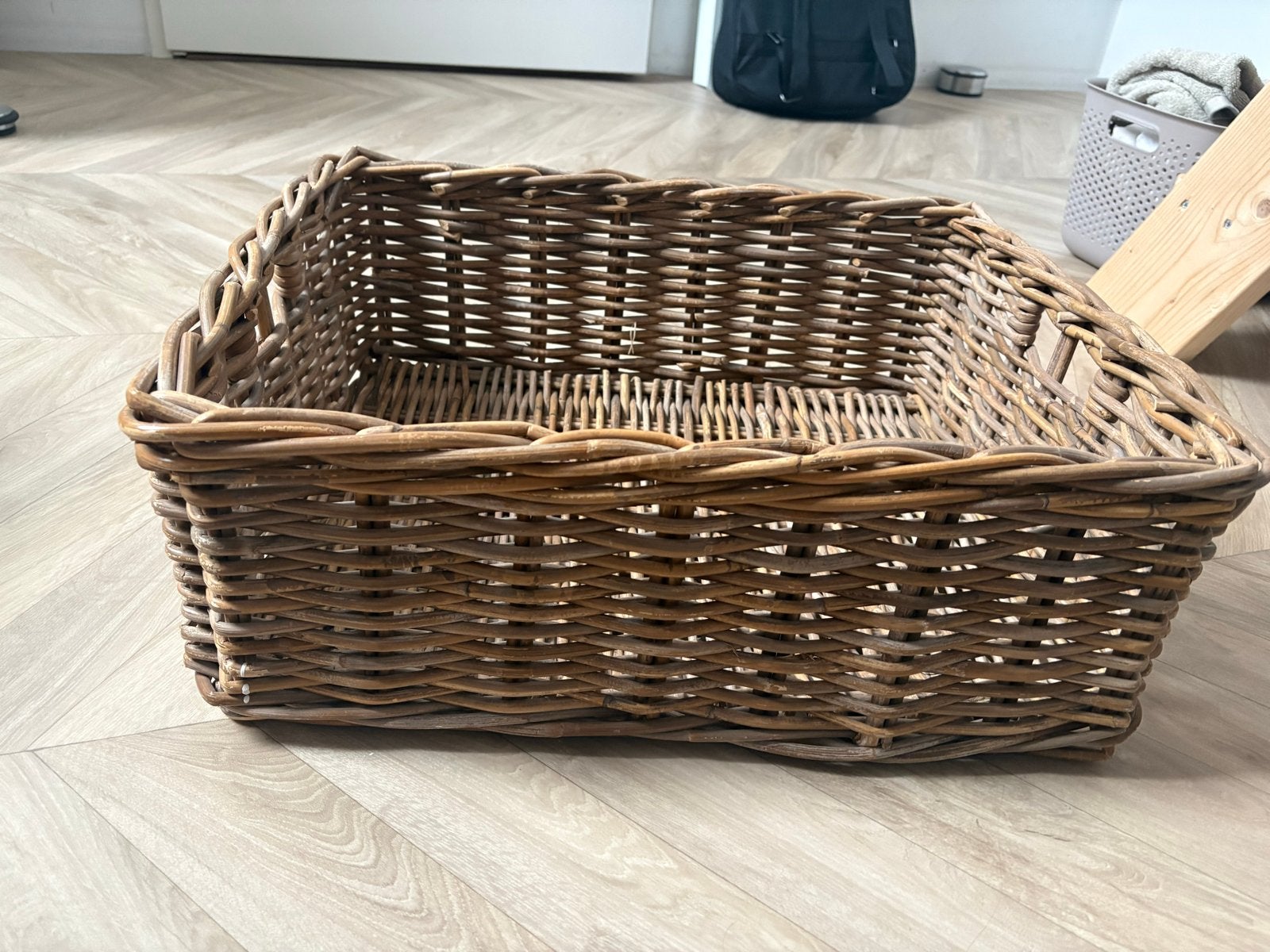 Grote rotan mand, Ophalen of Verzenden, Zo goed als nieuw, Rond, Riet