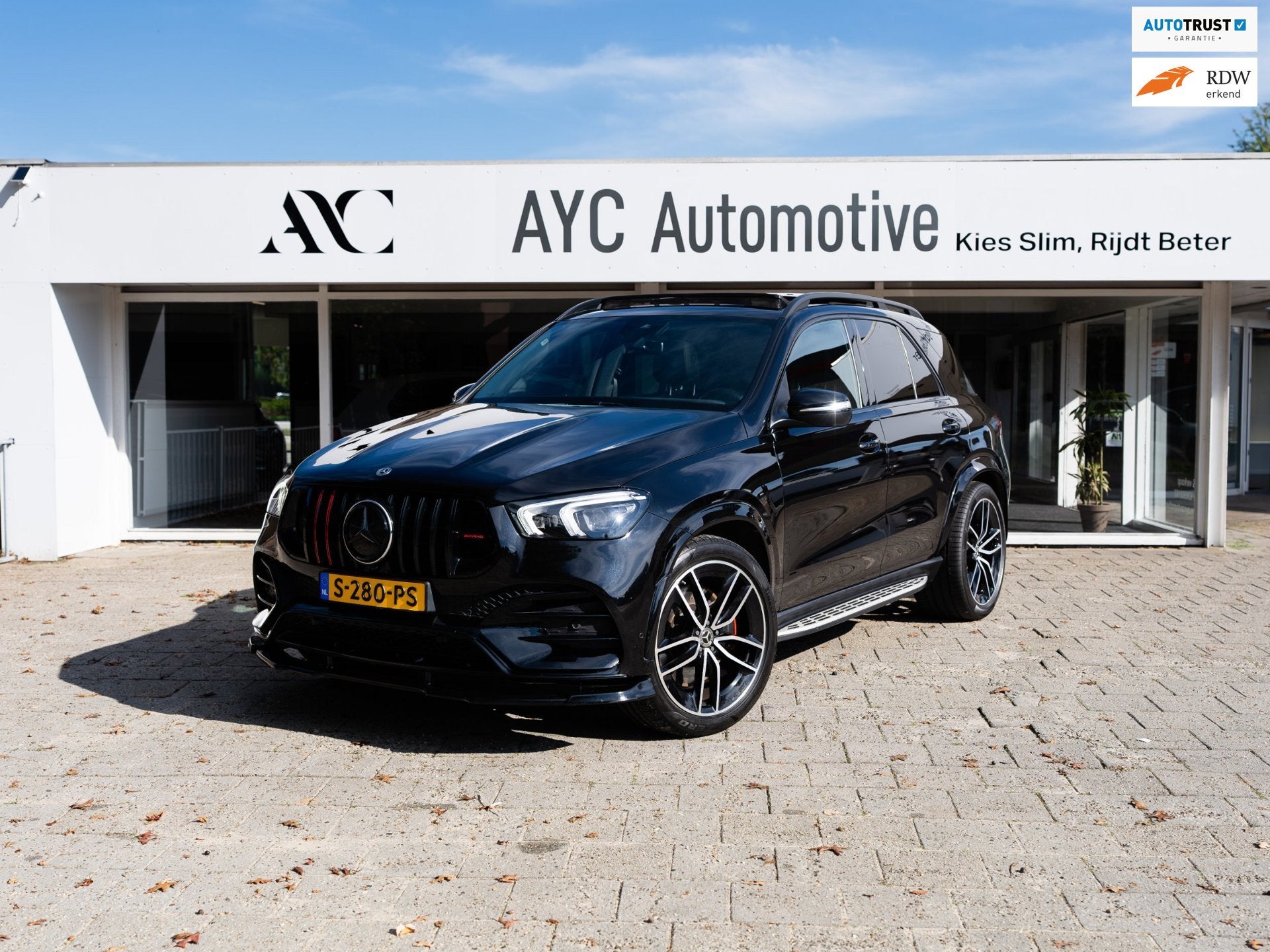 Mercedes-Benz GLE-klasse 450 4MATIC Premium Plus | Luchtveri, Auto's, Gebruikt, 367 pk, 138 €/maand, Zwart