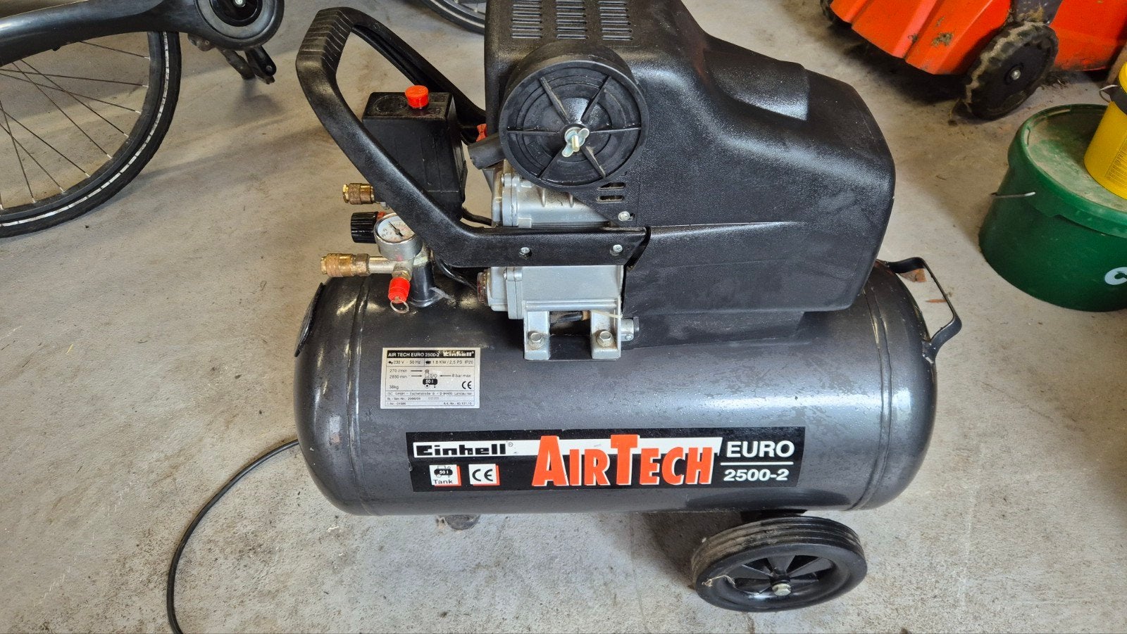 Einhell Airtech 2500-2 Compressor - 50 liter tank, Doe-het-zelf en Verbouw, Compressors, Ophalen, Gebruikt, 6 tot 10 bar, 25 tot 100 liter