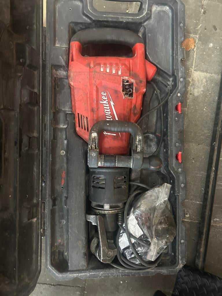 Milwaukee Betonknipper / Rebar Cutter in Koffer, Ophalen of Verzenden, Zo goed als nieuw