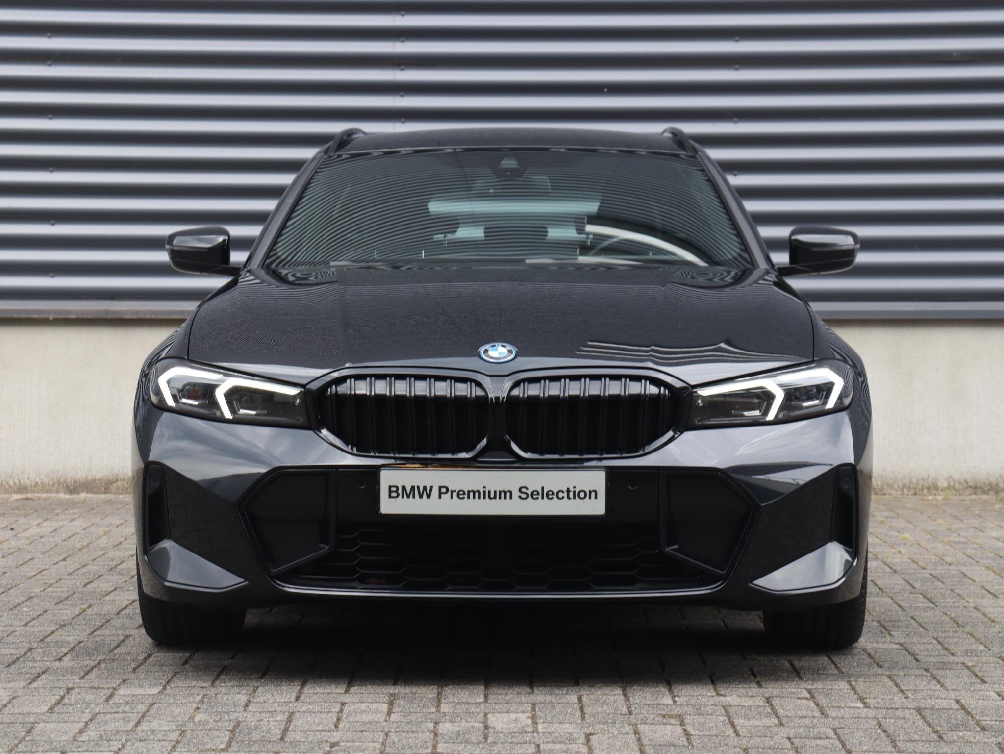 BMW 3-serie Touring 320e | High Executive | M Sportpakket Pr, 1998 cc, Gebruikt, 4 cilinders, Met garantie (alle)