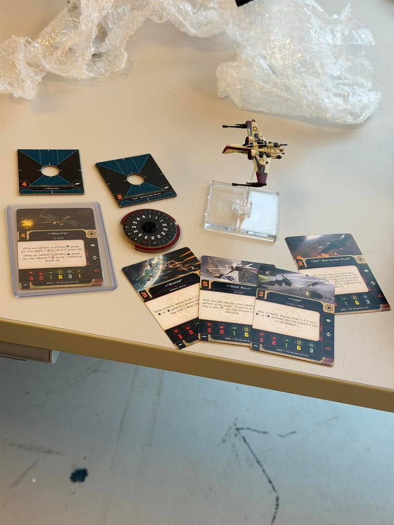 Star Wars X-Wing ARC-170 Starfighter Republic Miniature set, Ophalen of Verzenden, Zo goed als nieuw, H, H
