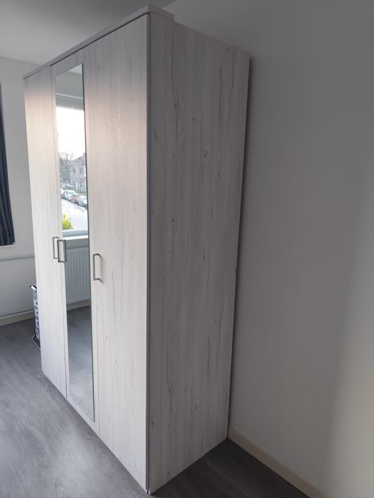 Kledingkast met spiegeldeur, Ophalen, 50 tot 100 cm, Zo goed als nieuw, 150 tot 200 cm