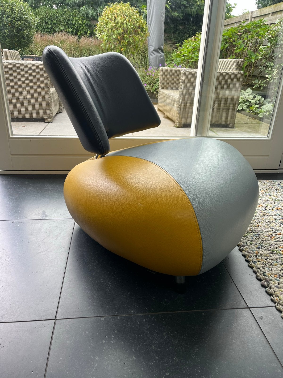 Moderne design fauteuil (Leolux) - geel, grijs en antraciet, Overige kleuren, Leer, Ophalen of Verzenden, Zo goed als nieuw