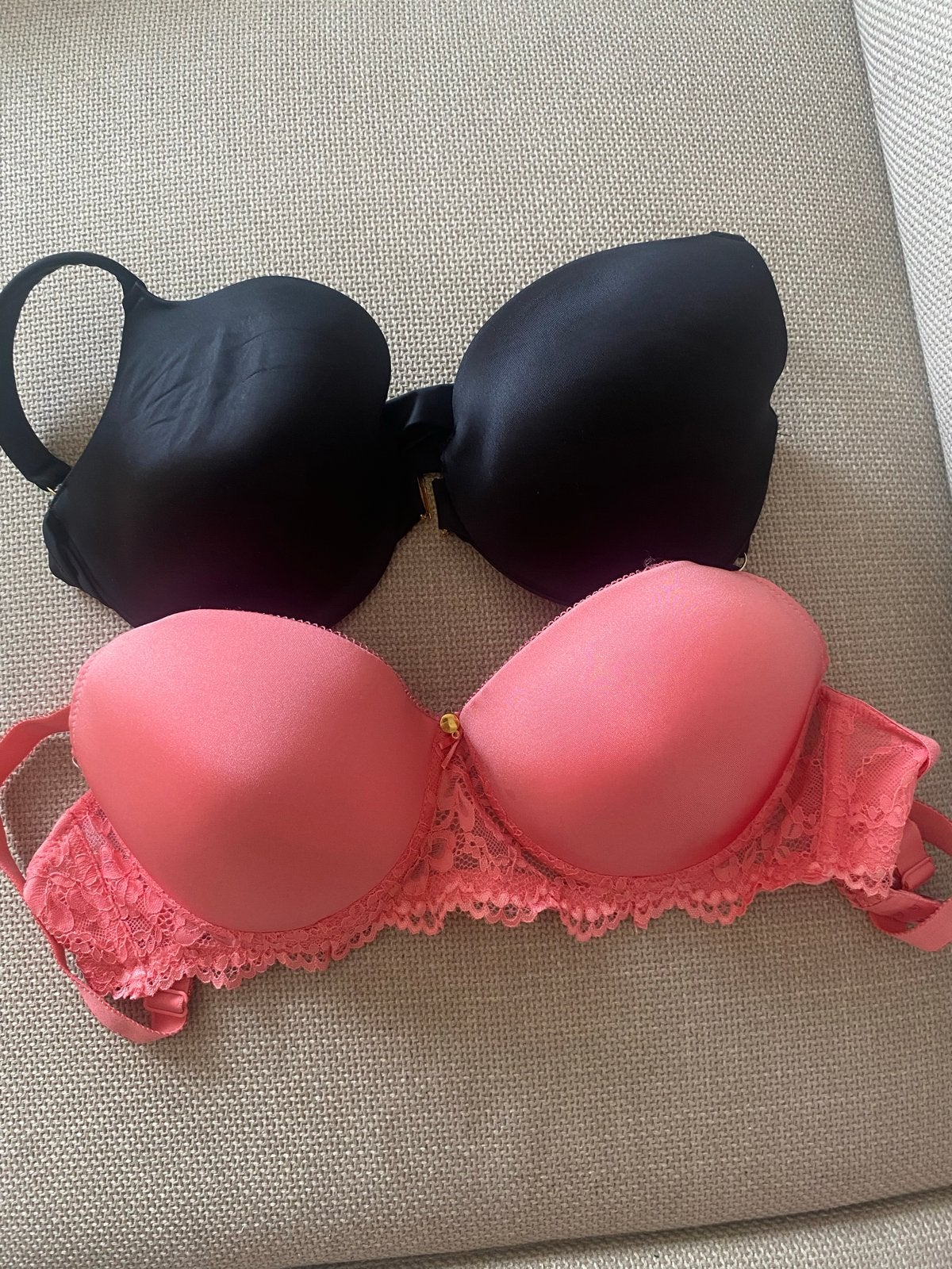 1x Zeeman BH 85E 1x Primark met voorsluiting 85E, Kleding | Dames, Ondergoed en Lingerie, Ophalen, Roze, BH