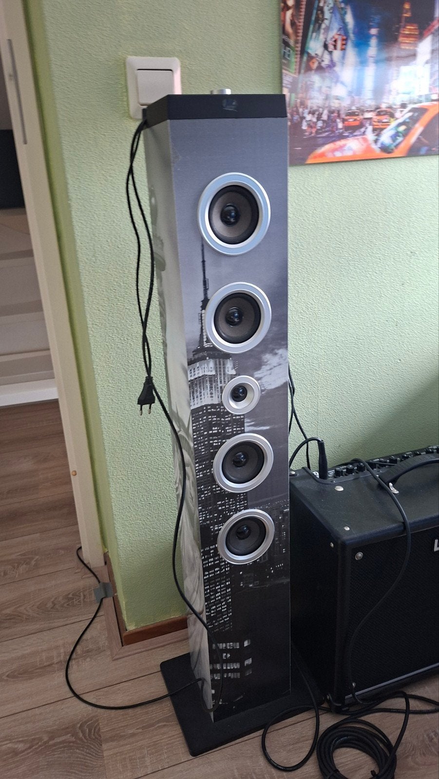 Grote Bluetooth speaker met New York City print, Gebruikt, Party speaker, 60 tot 120 watt, AUX-ingang