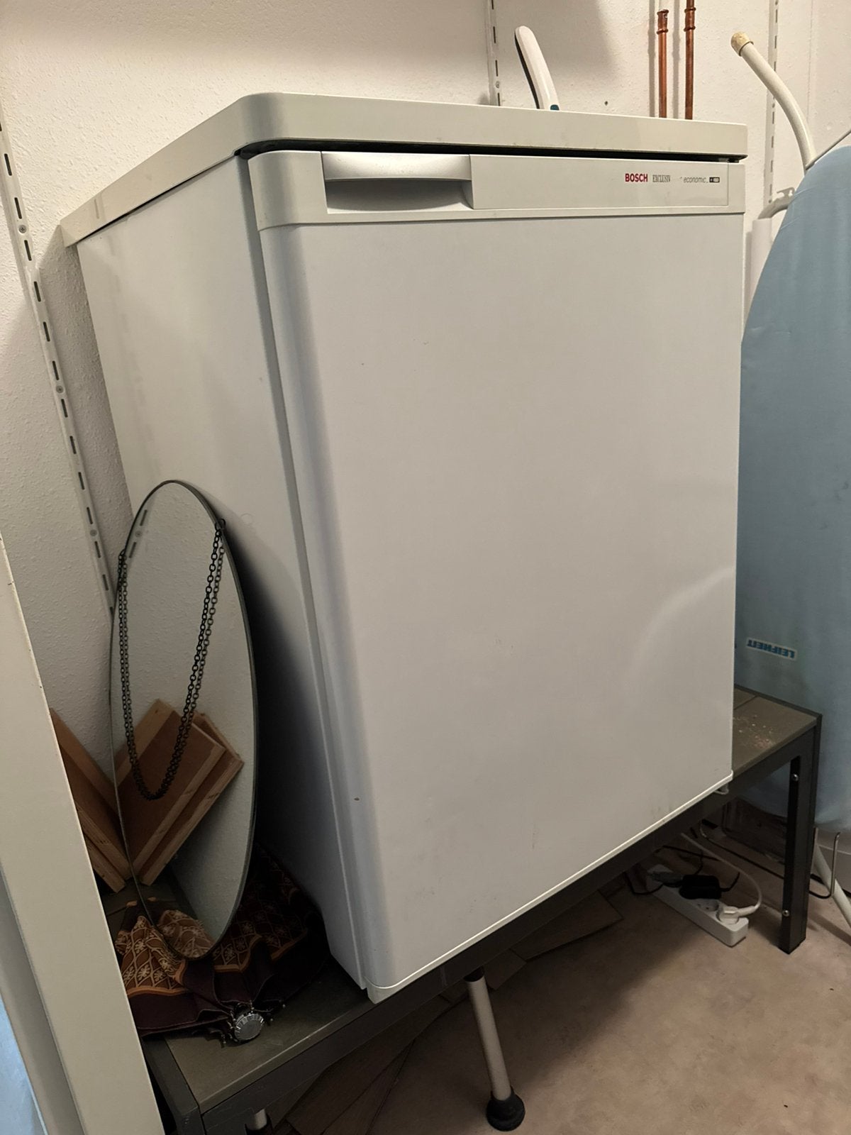 Vrieskastje van Bosch, Witgoed en Apparatuur, Vriezers en Diepvrieskisten, Ophalen, Minder dan 60 cm, Minder dan 85 cm
