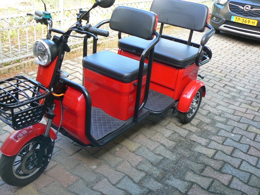 elektrsiche driewieler, Verstelbare zitting, Zo goed als nieuw, Trommelrem, Ophalen