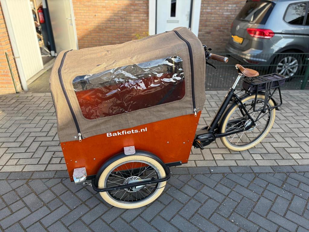Bakfiets nl Elektrische bakfiets elektrisch, Ophalen, Zo goed als nieuw, 4 kinderen of meer