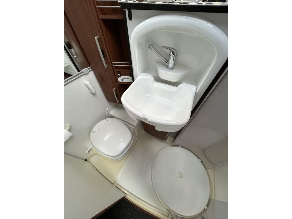 Foto 19 van HYMER B524 SL 2X Airco/Garage Fiat Ducato 130PK 2008