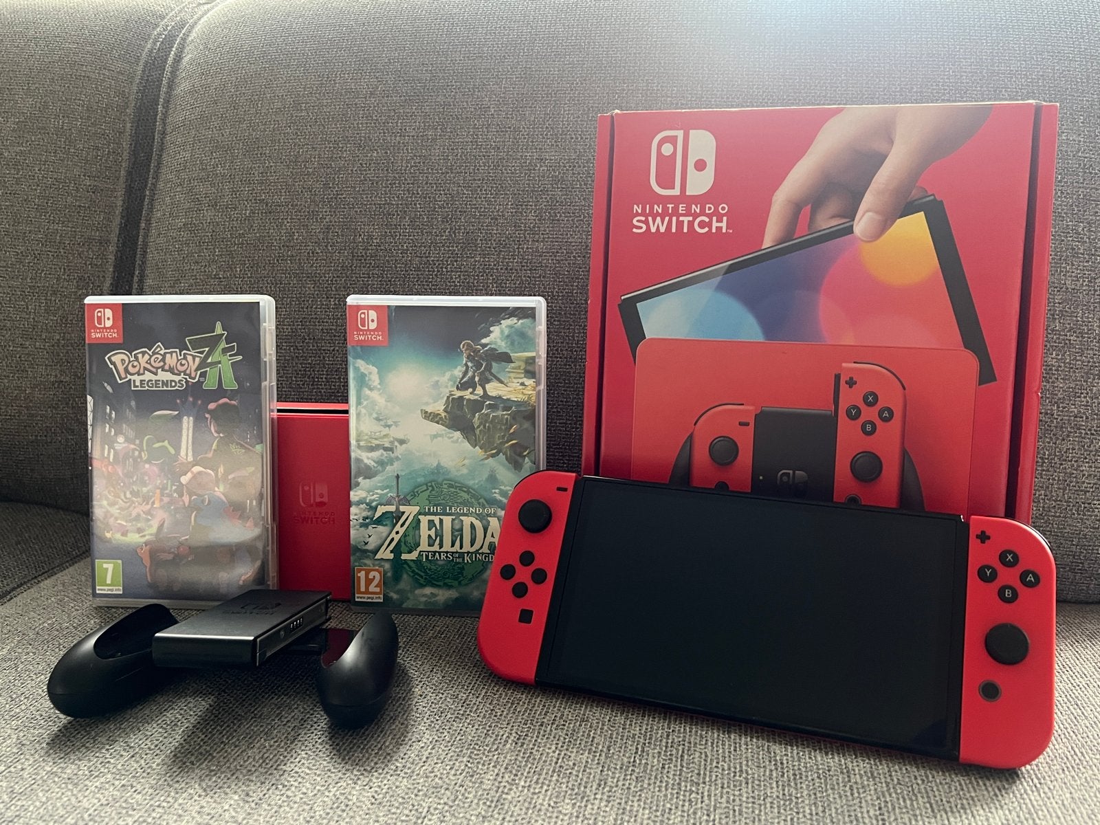 Nintendo Switch OLED + 2 Topgames (Zelda & Pokémon), Spelcomputers en Games, Switch 2019 Upgrade, Met games, Ophalen of Verzenden