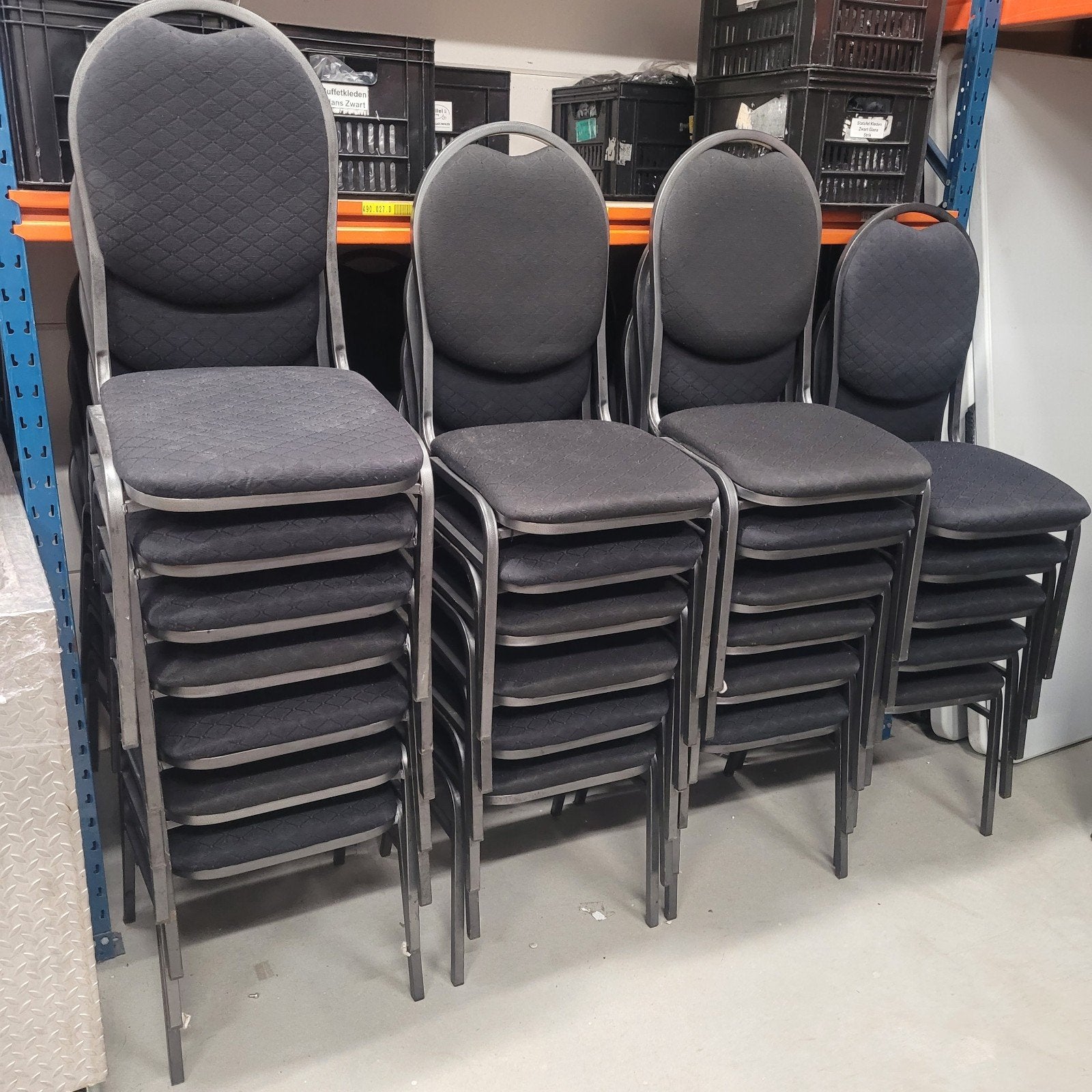 41 Zwarte Stapelbare Horeca Stoelen, Ophalen, Gebruikt, Zwart, Vijf, Zes of meer stoelen