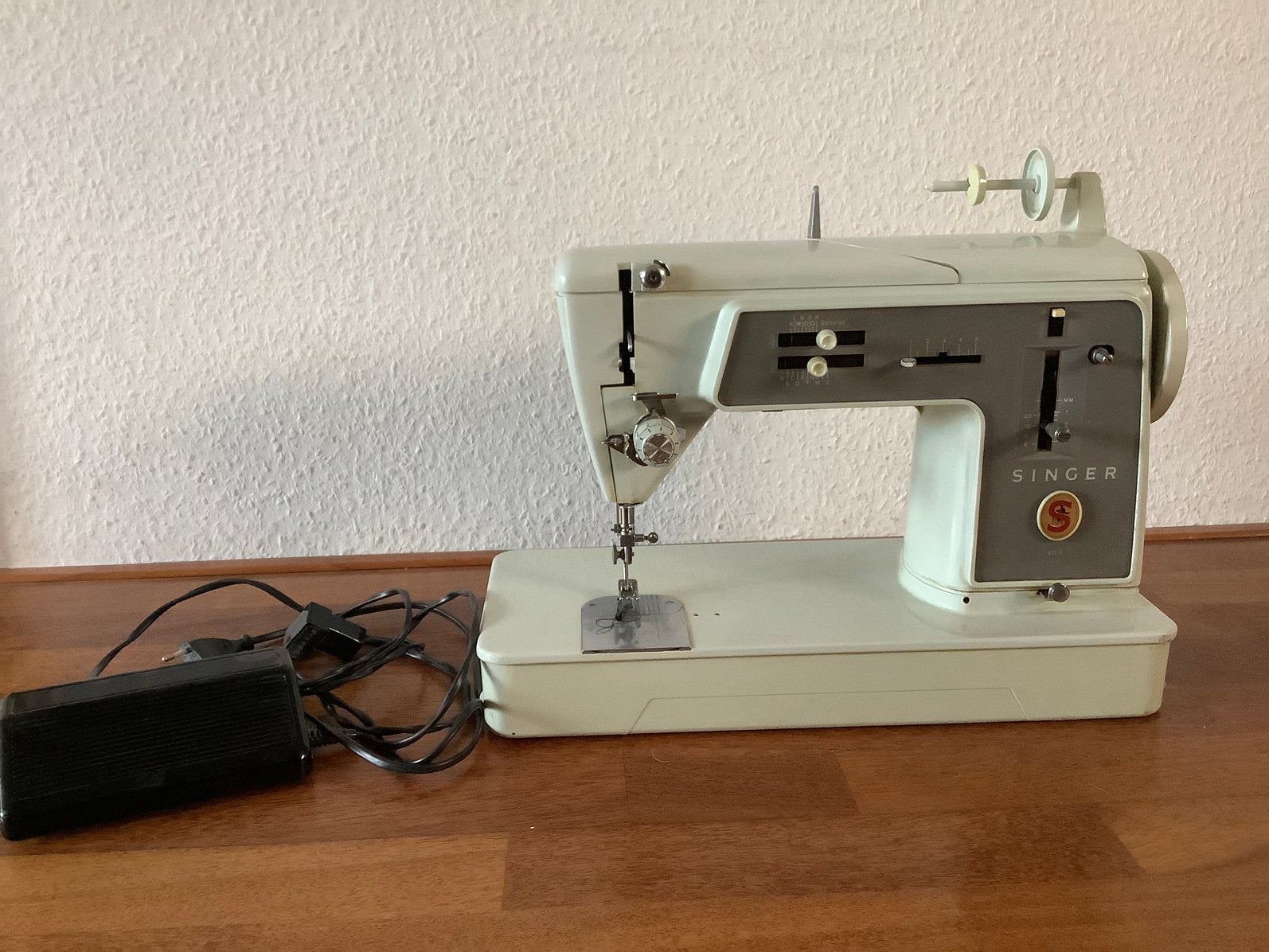 Singer 611G naaimachine, Ophalen, Gebruikt, Naaimachine, Singer