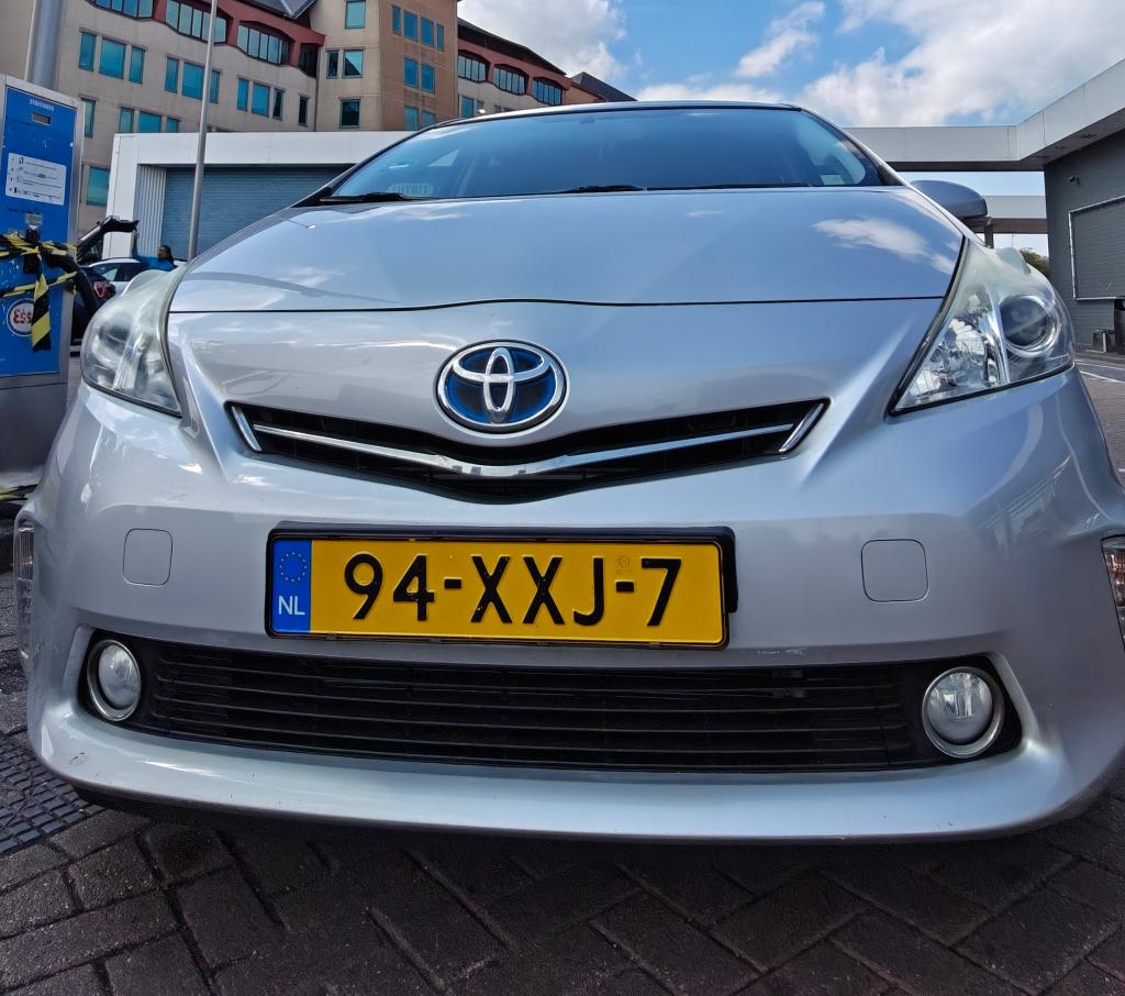 Toyota Prius Wagon 1.8 Full Hybrid 136PK Aut 96g 2012 Grijs, Auto's, Euro 5, Navigatiesysteem, Beige, 4 cilinders