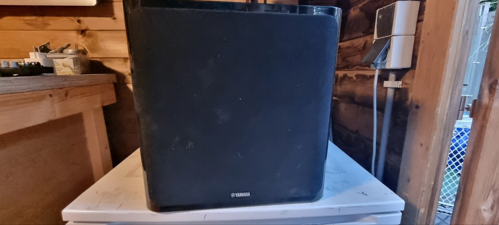 Yamaha NS-SW40 Subwoofer - Krachtige Bass, Subwoofer, Yamaha, Ophalen of Verzenden, 60 tot 120 watt