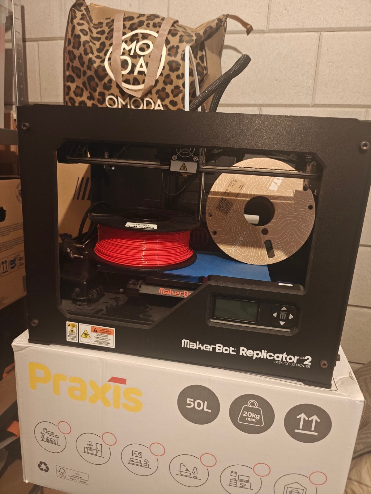 Makerbot Replicator 2 3D printer met 2x PLA (rood en grijs), Computers en Software, 3D Printers, Ophalen, Gebruikt, Filament, MakerBot
