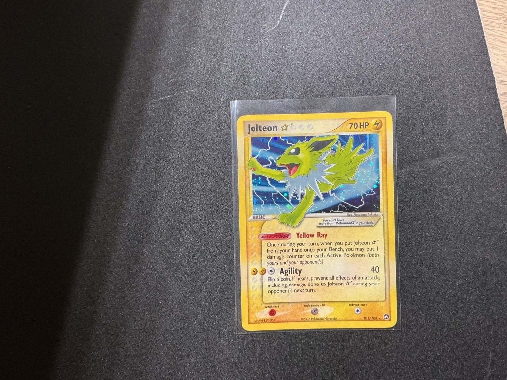Pokemon kaart jolteon goldstar, Ophalen of Verzenden, Zo goed als nieuw