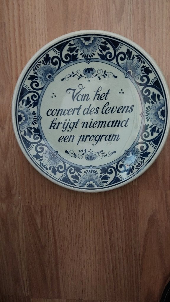 Een delf blauw bord met spreuk 23 cm, Antiek en Kunst, Ophalen of Verzenden