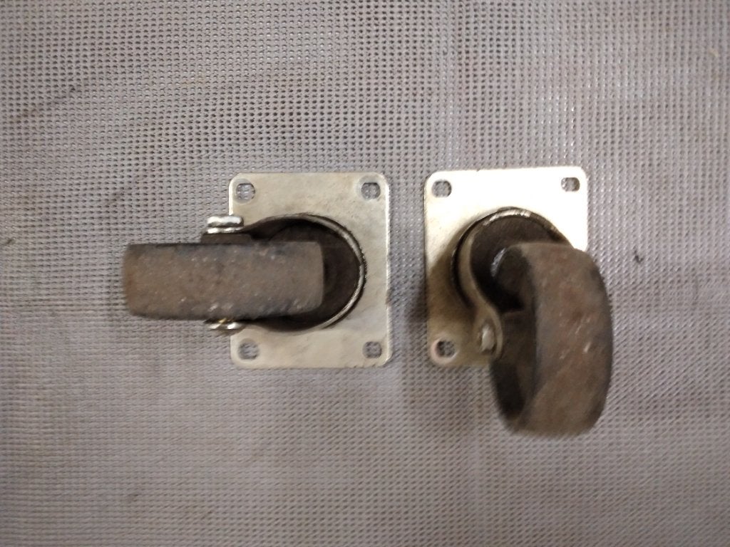 2 Kunststof zwenkwielen, Ophalen of Verzenden, Gebruikt