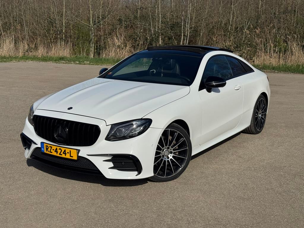 Mercedes-Benz E-Klasse E200 2017 Wit Edition 1| AMG E53, Auto's, Mercedes-Benz, 1800 kg, 4 cilinders, 4 stoelen, Wit