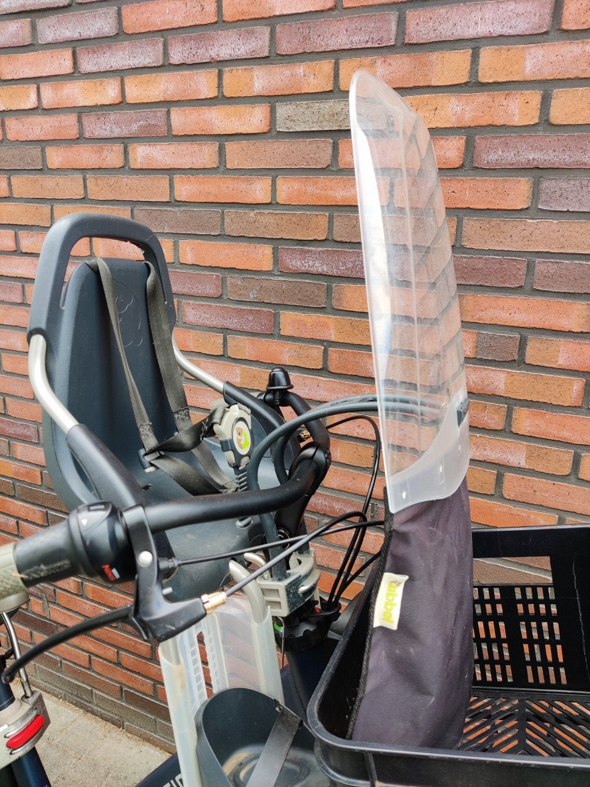 Qibbel fietszitje voorop compleet met windscherm en beugel, Ophalen, Voorzitje, Qibbel, 0 t/m 13 kg