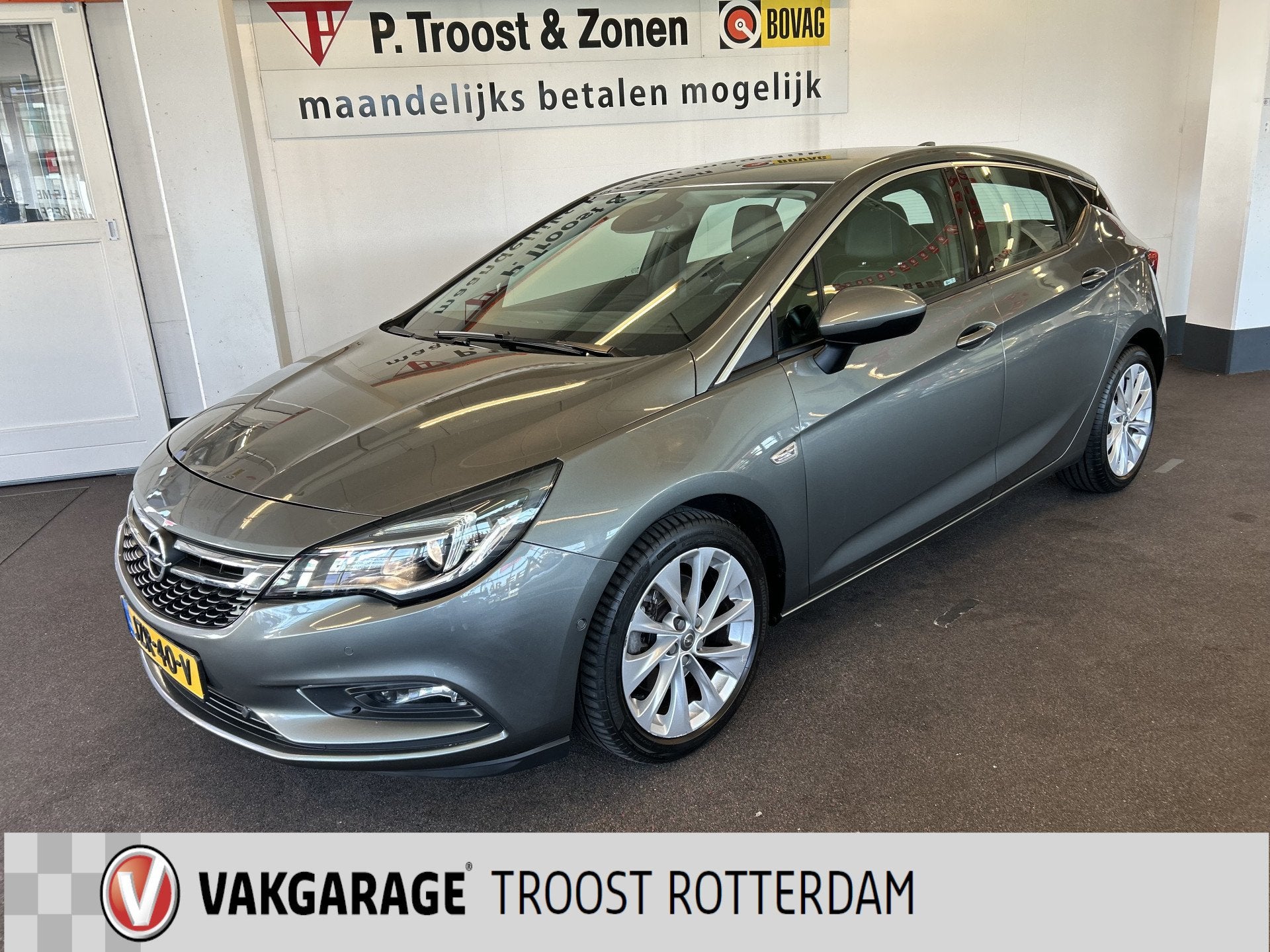 Opel Astra 1.6 CDTI Edition | Cruise control | Climate contr, Voorwielaandrijving, Gebruikt, 4 cilinders, Met garantie (alle)