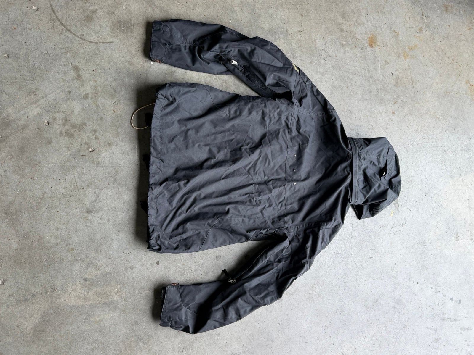 Nette ski jas Oneil 2 x gebruikt XL zwart, Kleding | Heren, Wintersportkleding, Ophalen of Verzenden, Zo goed als nieuw, Maat 56/58 (XL)