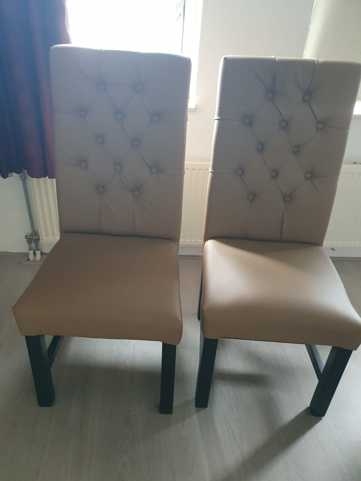 2 zgan kwaliteit stoelen, alleen voor de sier gestaan, Ophalen, Zo goed als nieuw, Twee