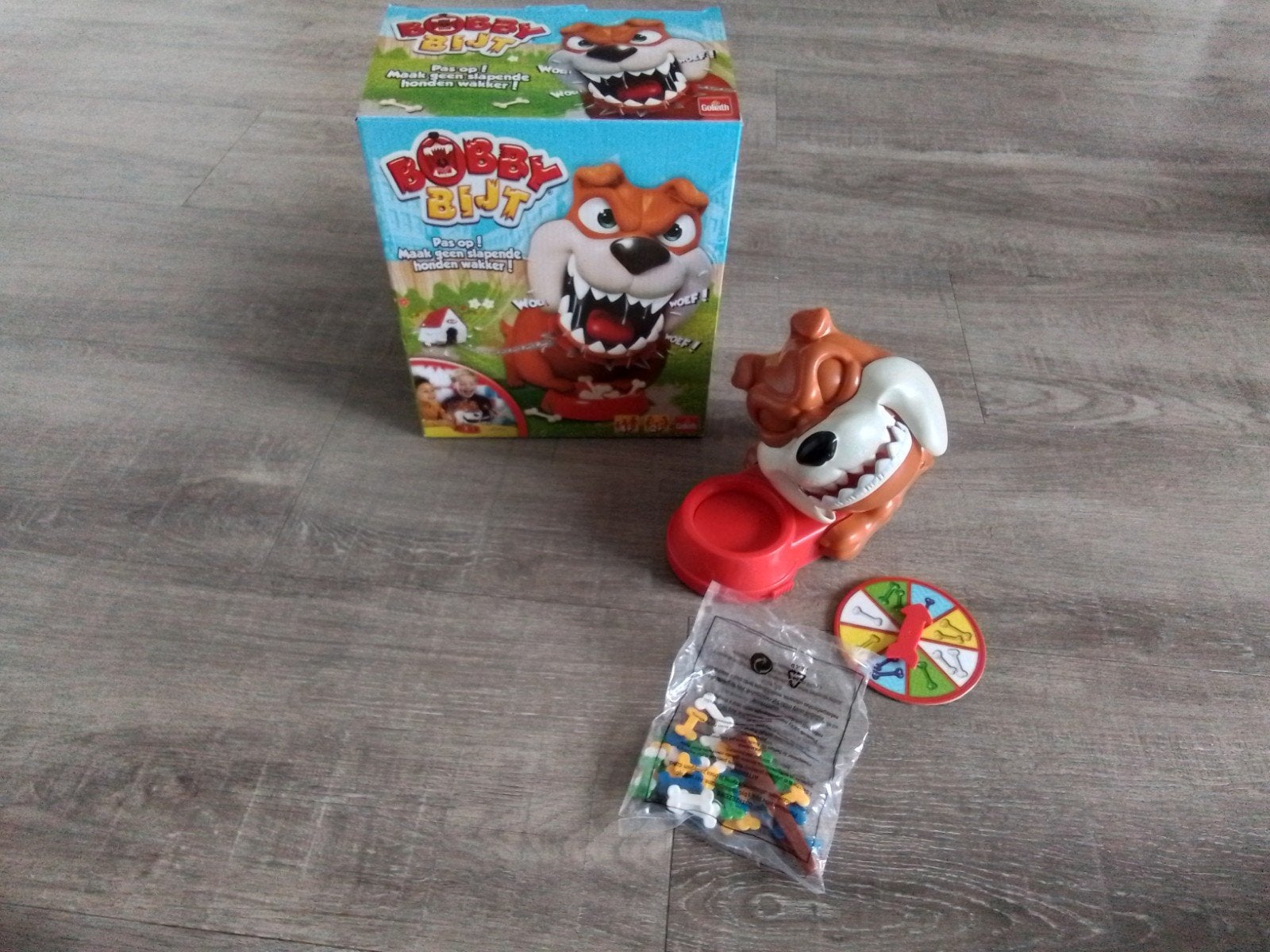 Zgan Bobby bijt spel compleet werkt goed, Ophalen of Verzenden, Zo goed als nieuw