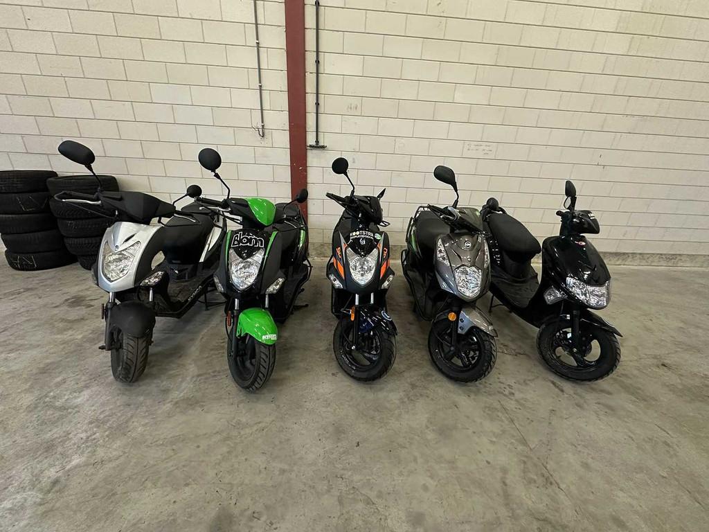 5 x Scooters - Kymco Agility - SYM - Kymco Vitality, Gebruikt