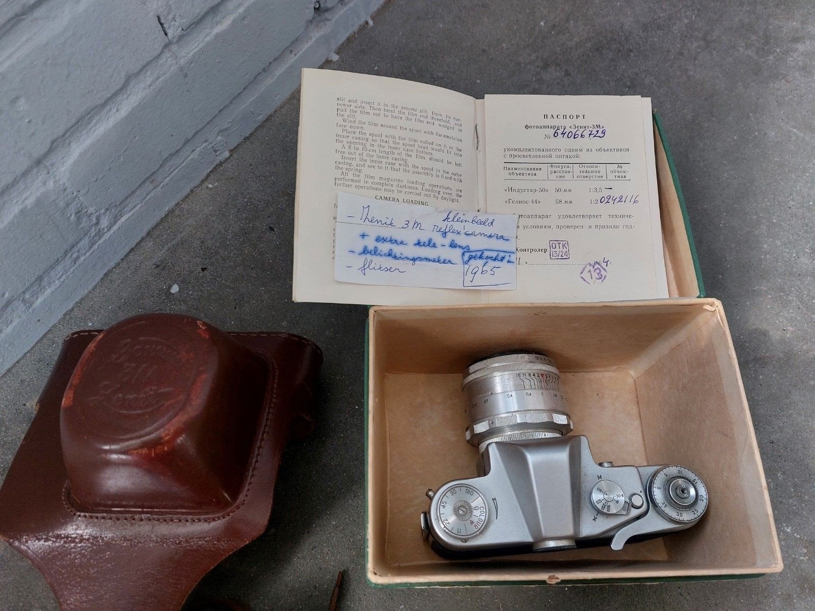 Zenit 3M Spiegelreflexcamera met Helios-44 lens in Doos, Ophalen of Verzenden, Zo goed als nieuw, Spiegelreflex, Overige Merken