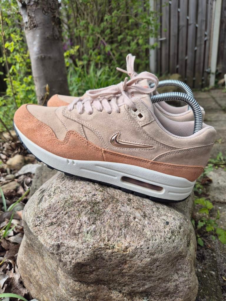 Nike air max 1 Guava Ice 40,5, Kleding | Dames, Schoenen, Beige, Nike, Ophalen of Verzenden, Sneakers of Gympen