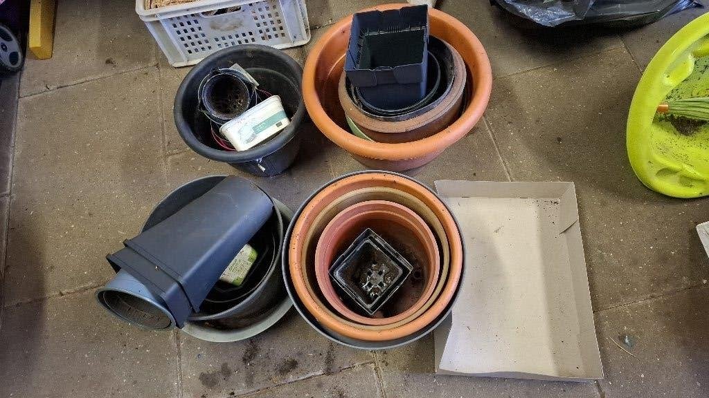 Veel gratis bloempotten, groot en klein, Ophalen, Rond, Aardewerk, Minder dan 40 cm