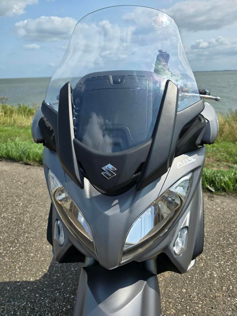 Suzuki Burgman AN 650 Z Executive (2014) – Full Options, Motoren, Occasion, LED Verlichting, Particulier, Meer dan 35 kW