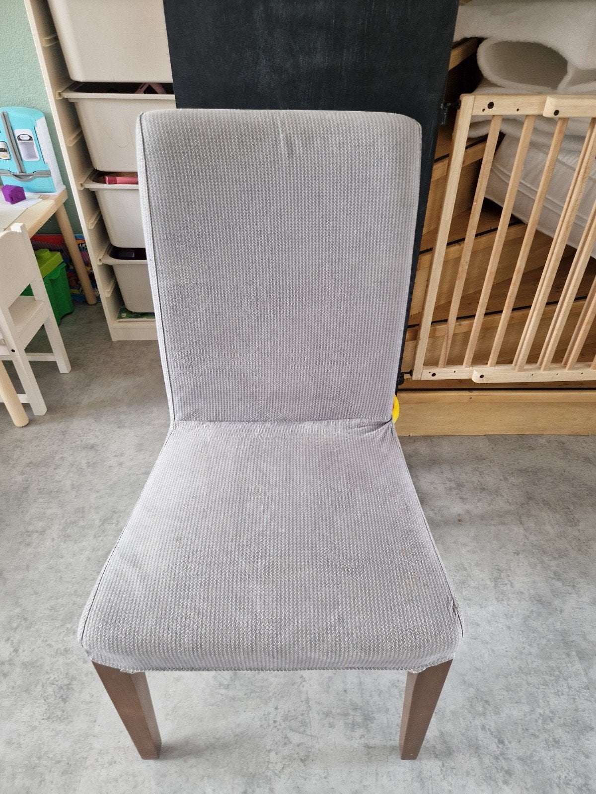 4 IKEA Henriksdal stoelen met donkerblauwe hoezen, Huis en Inrichting, Stoelen, Ophalen, Gebruikt, Blauw
