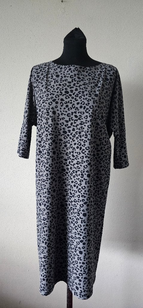 Penn & Ink Travelstof Jurk met Luipaardprint Maat 36, Kleding | Dames, Jurken, Penn & Ink, Ophalen of Verzenden, Zo goed als nieuw