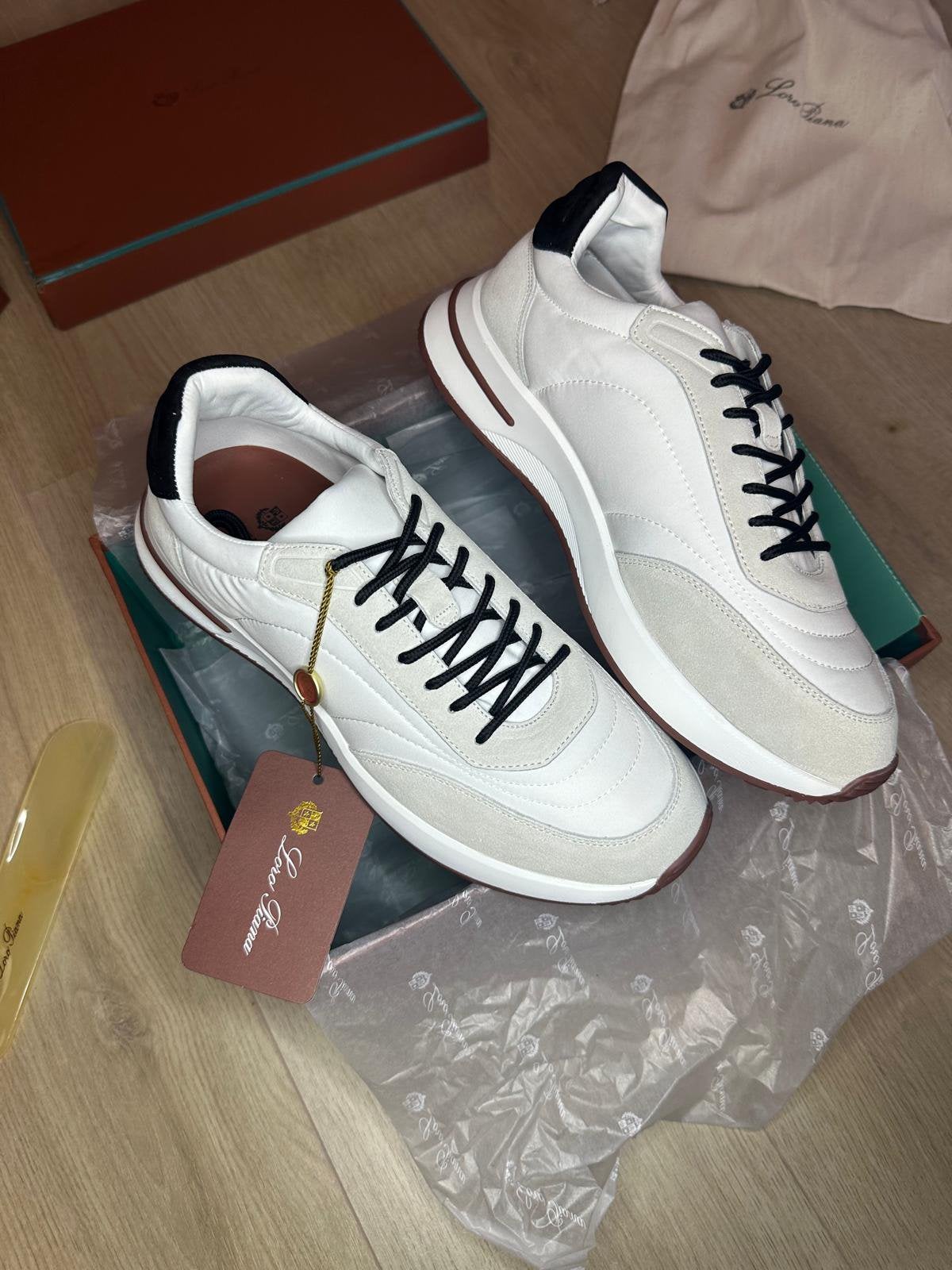 Loro piana wit weeknd walk 40 tm 46 nieuw voorraad !!, Kleding | Heren, Ophalen of Verzenden, Nieuw, Wit, Loafers