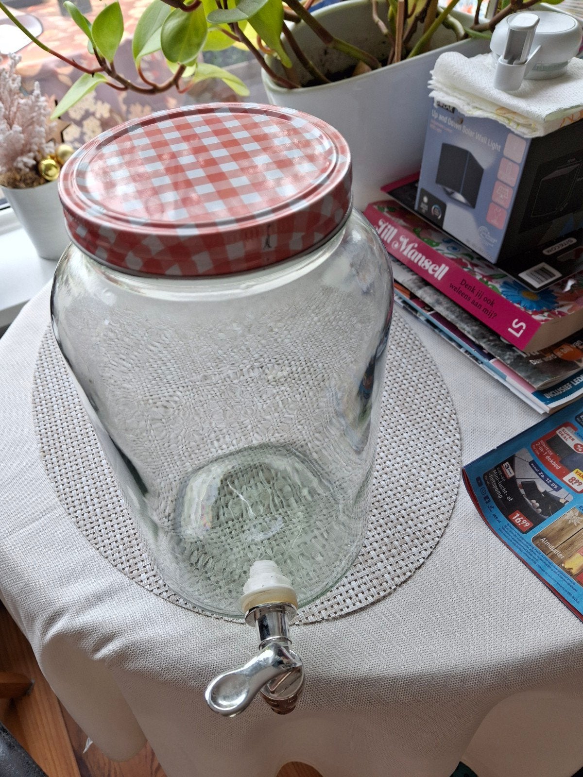 Glazen fles met tapkraan, Ophalen of Verzenden, Glas, Overige stijlen, Glas of Glazen