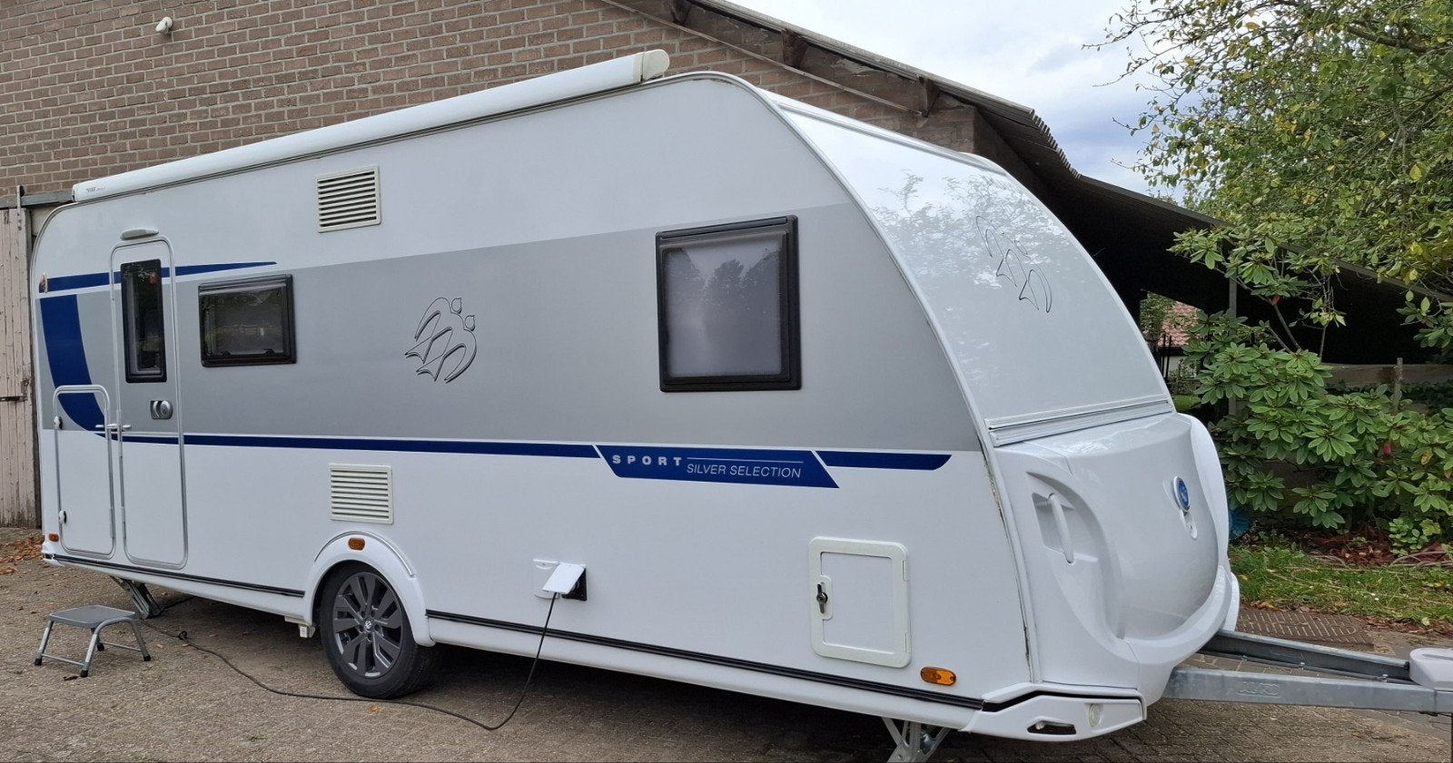 Knaus Sport Silver Selection 540 FDK<Mover-Luifel-Vloerverw>, Caravans en Kamperen, Omvormbare zithoek, Treinzit, Particulier