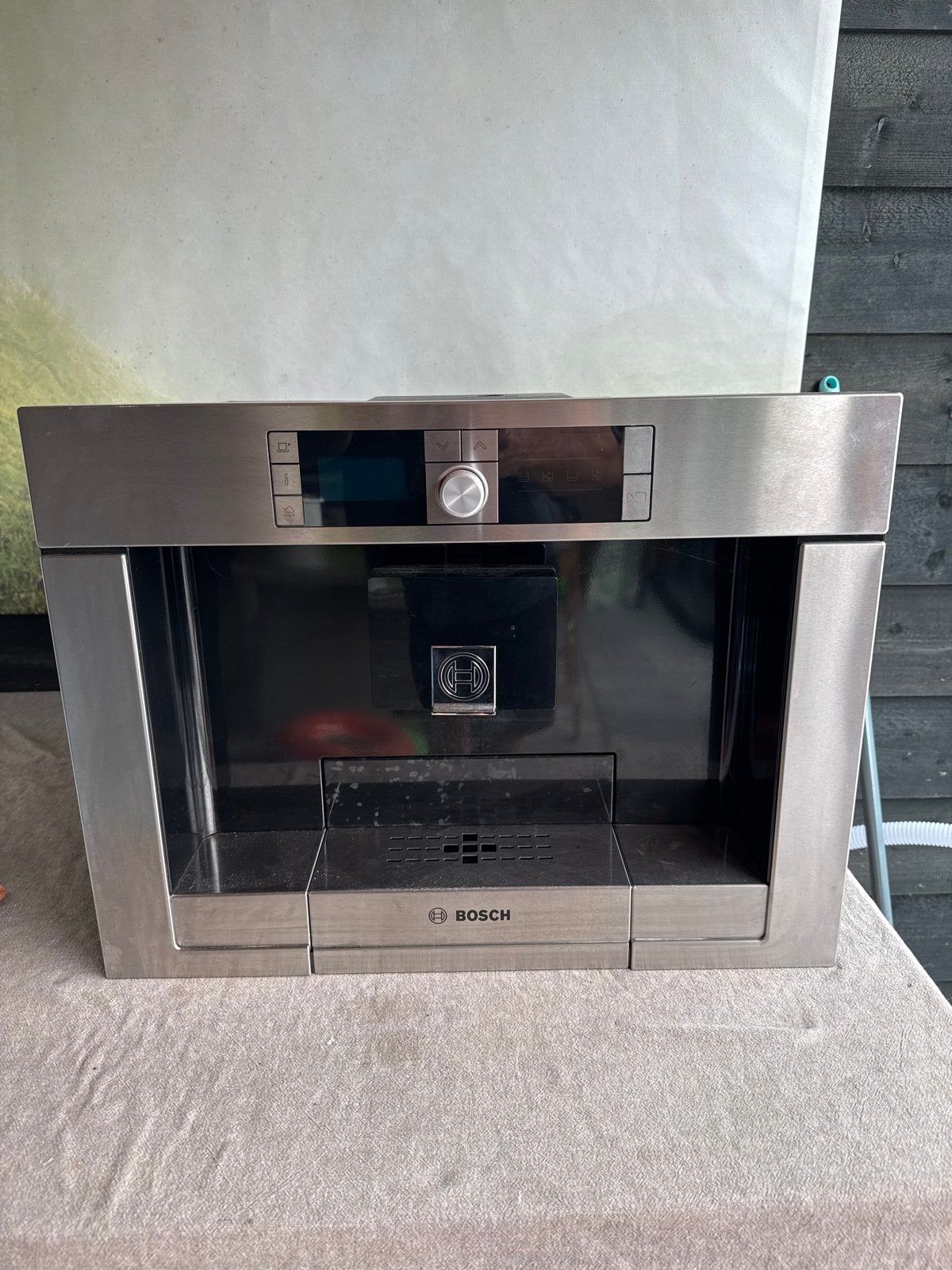 Bosch inbouw koffiemachine TCC78K750 defect, Witgoed en Apparatuur, Koffiezetapparaten, Ophalen, Afneembaar waterreservoir, 10 kopjes of meer
