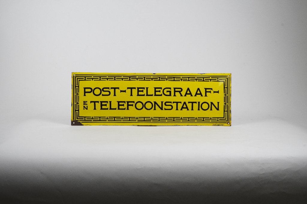 Emaille bord - Post-Telegraaf-Telefoonstation, Ophalen