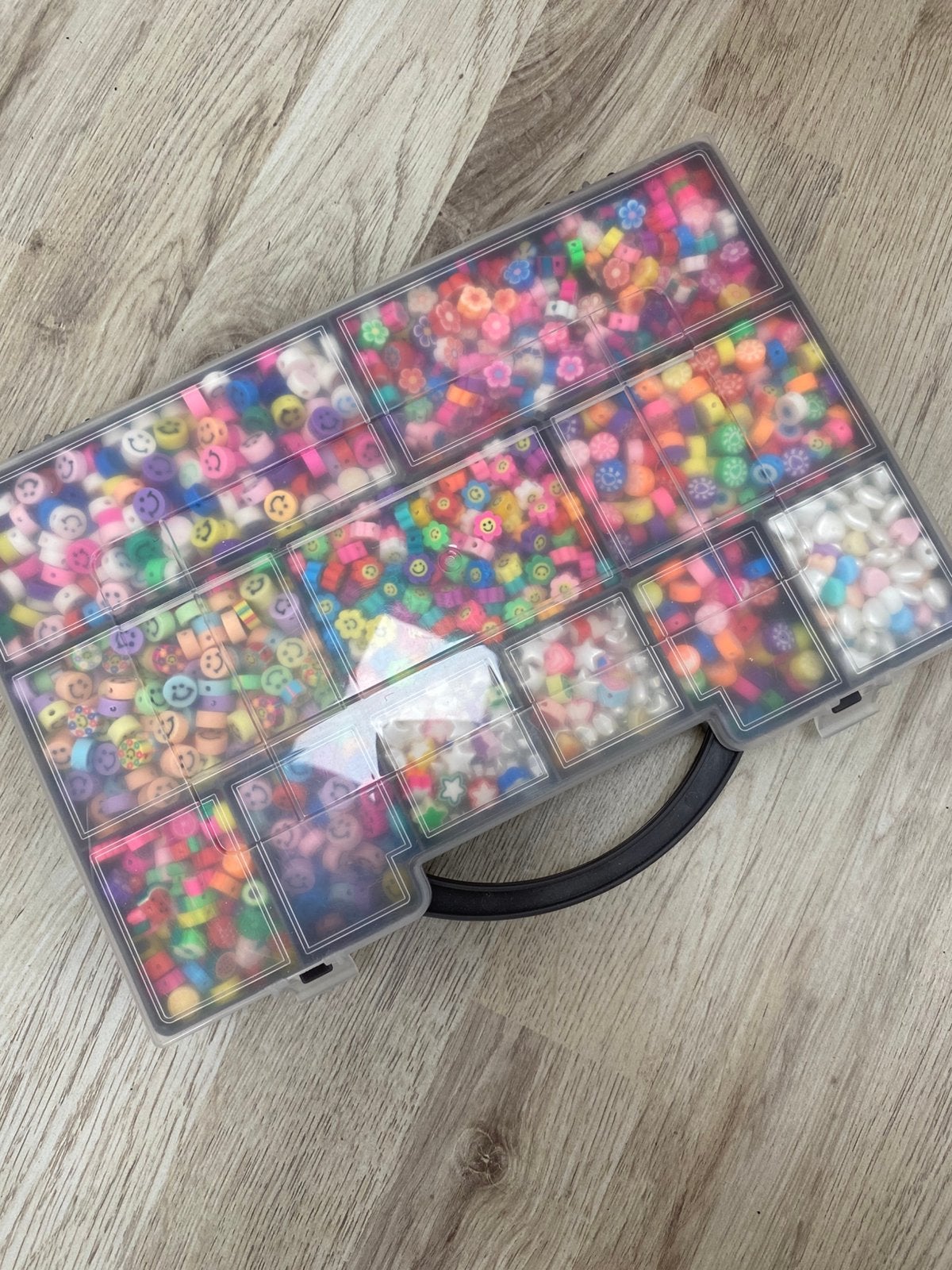 Polymeer kralen en parels voor sieraden maken + opbergbox, Ophalen of Verzenden, Nieuw