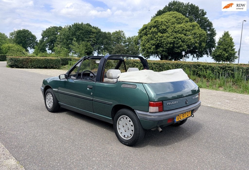 Peugeot 205 1.4 Roland Garros NAP-Nieuwe APK., Voorwielaandrijving, 31 €/maand, 4 cilinders, Cabriolet