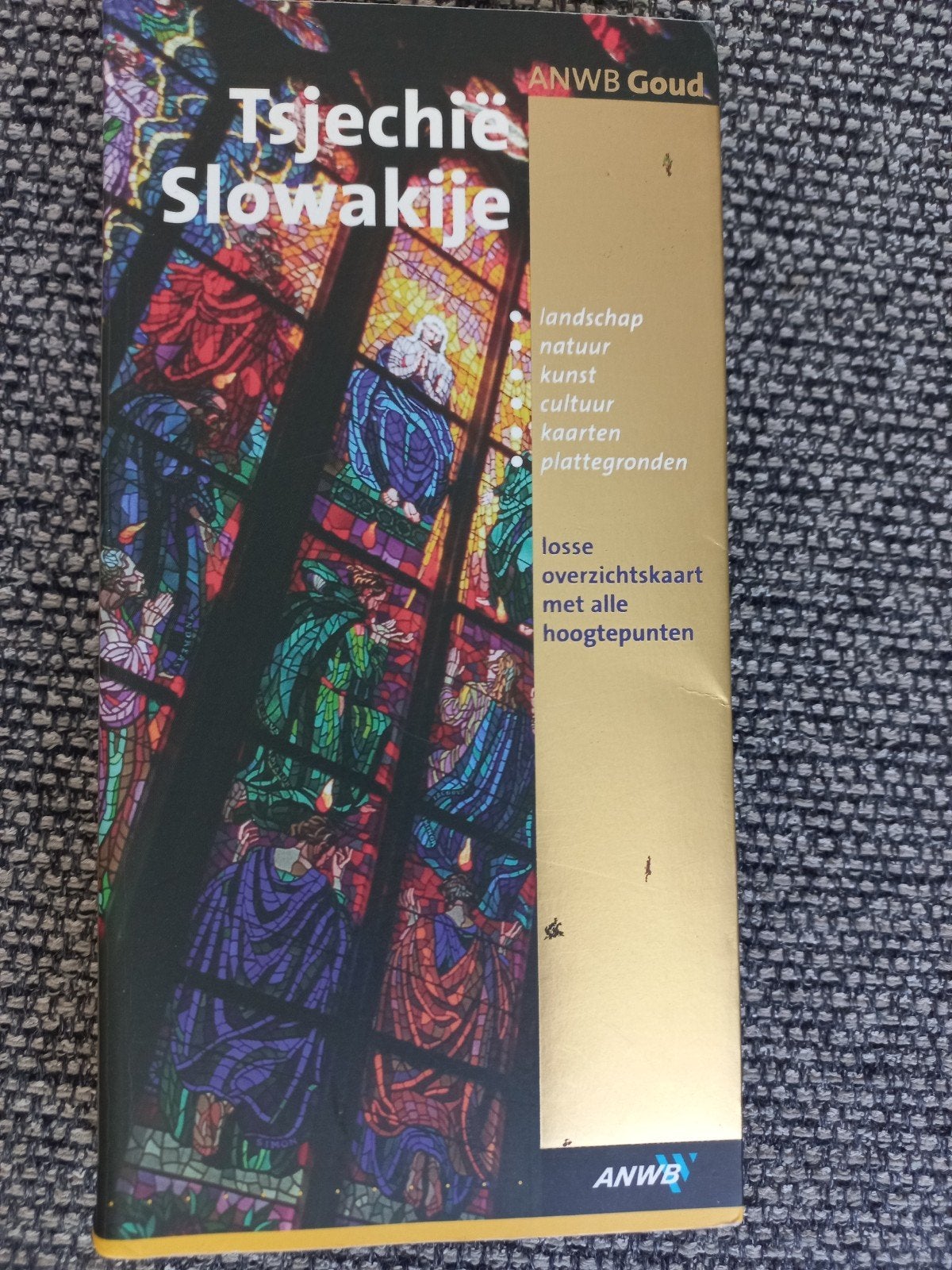 ANWB Goud Reisgids Tsjechië Slowakije met kaart, Europa, Ophalen of Verzenden, Zo goed als nieuw, Reisgids of -boek