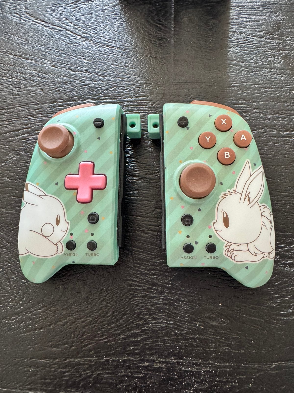 Hori Split Pad Pro Controller - Pikachu & Eevee, Ophalen of Verzenden, Zo goed als nieuw, Met 1 controller, Switch Original