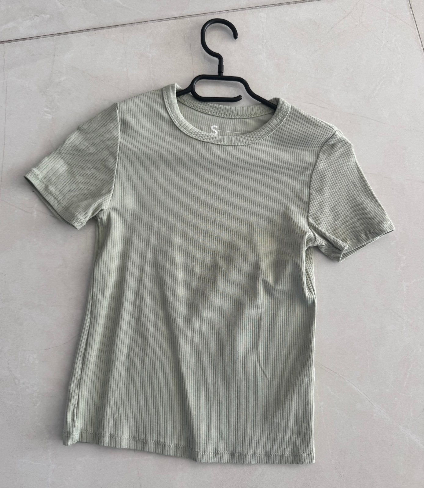 Strak shirt met ribbels S licht groen, Ophalen of Verzenden, Korte mouw, Maat 36 (S), Gedragen